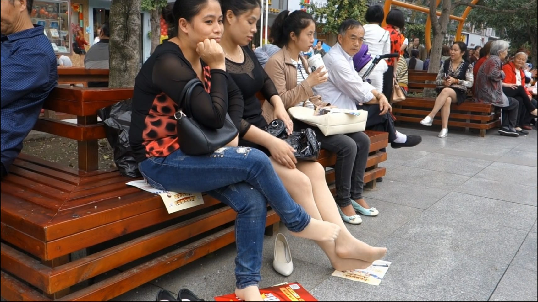 streetsnapnylon[00 01 21][20181204 233153 3]